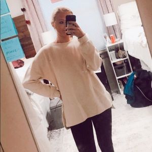 Universal Thread Cream Sweatshirt